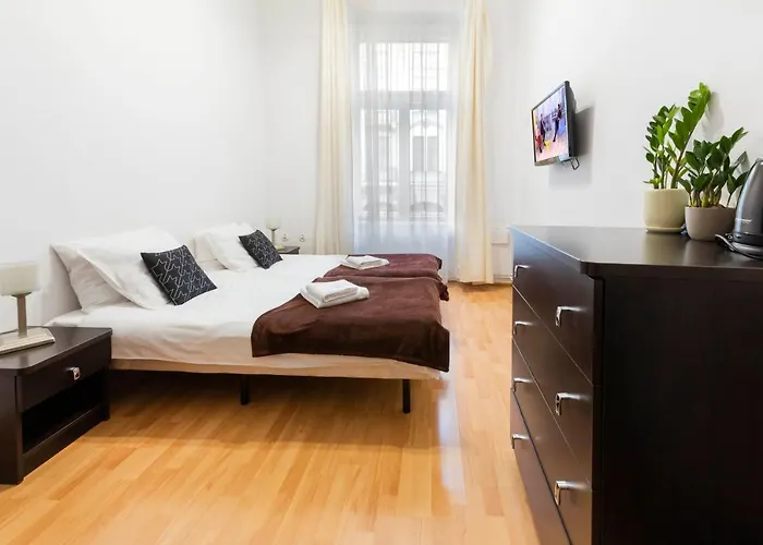 Navigator Apartments